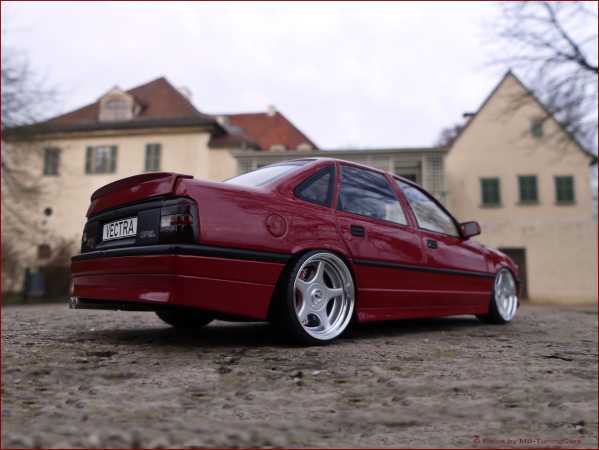 1:18 Opel Vectra A 2000 16V Bj.90 + Brock B1 Alufelgen